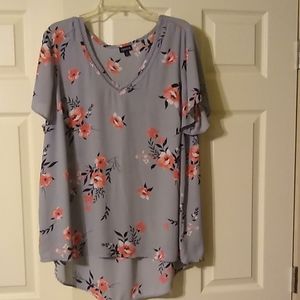 Torrid high low floral blouse